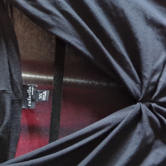 Rafaella Puckered in all the right places - Picture 2 of 2